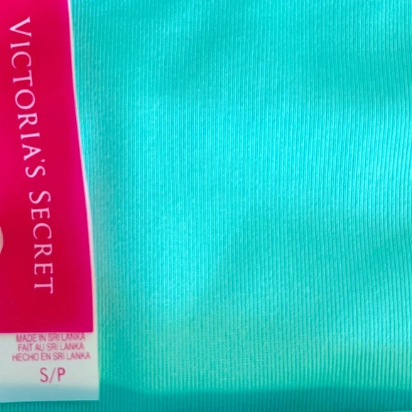 Victoria’s Secret Bikini Bottoms - Picture 3 of 5